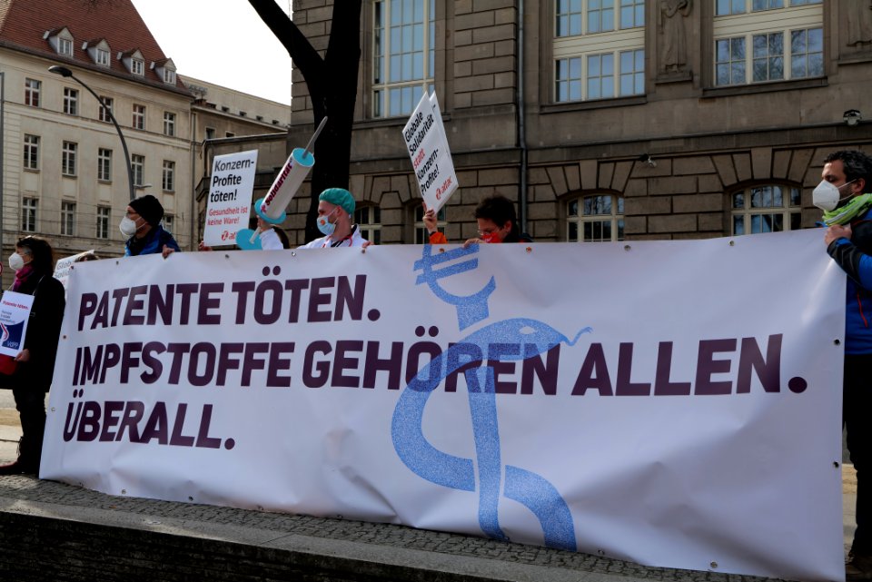 GebtDiePatenteFrei protest Berlin 2021-03-10 02