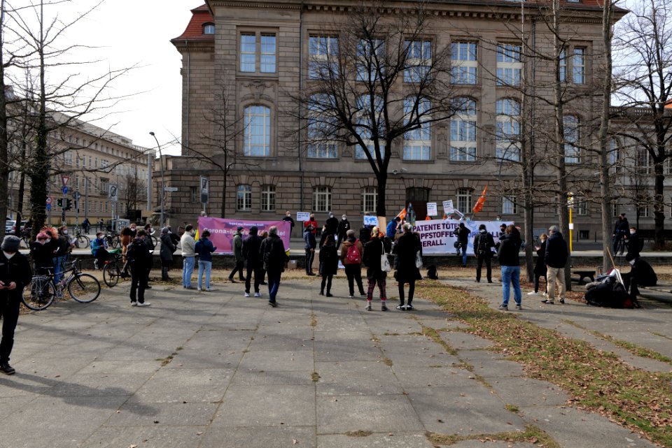 GebtDiePatenteFrei protest Berlin 2021-03-10 34