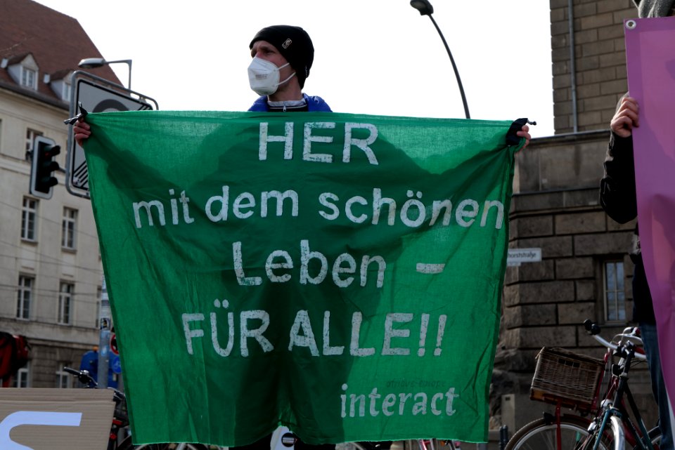 GebtDiePatenteFrei protest Berlin 2021-03-10 41