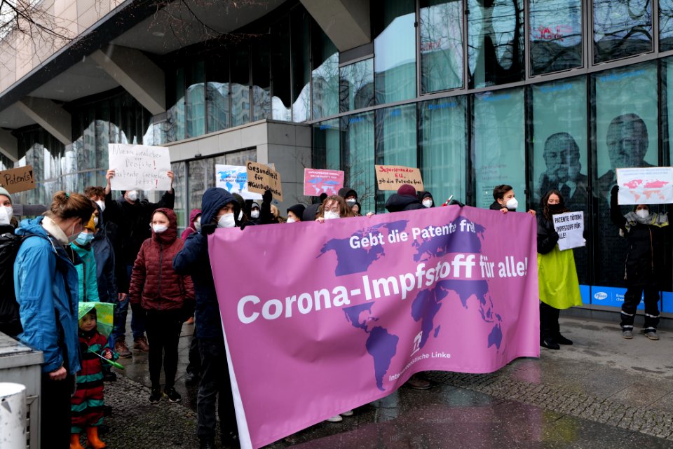 GebtDiePatenteFrei protest Berlin 2021-01-23 35