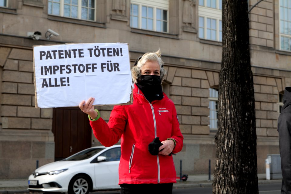 GebtDiePatenteFrei protest Berlin 2021-03-10 20