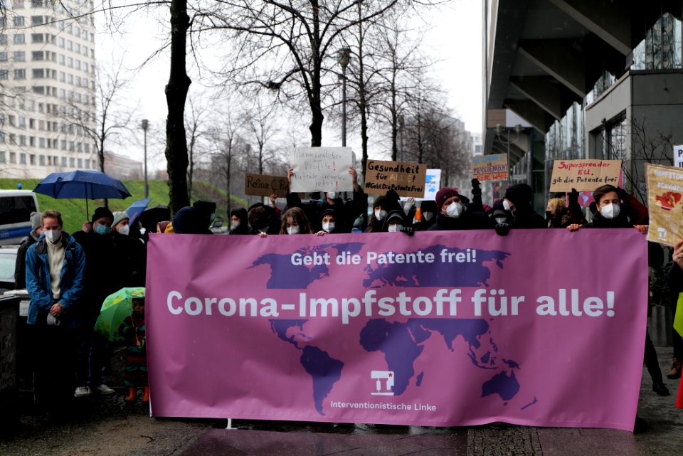 GebtDiePatenteFrei protest Berlin 2021-01-23 42