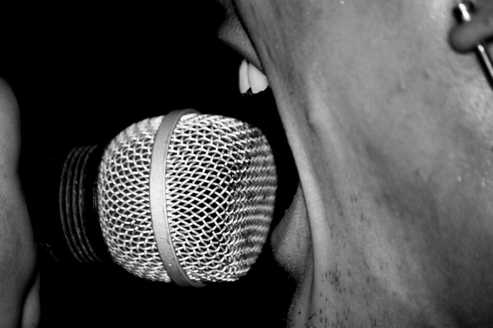 Music acoustic scream