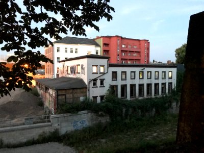 Gebäude Ebertplatz Dresden (aus richtung Weißeritz)