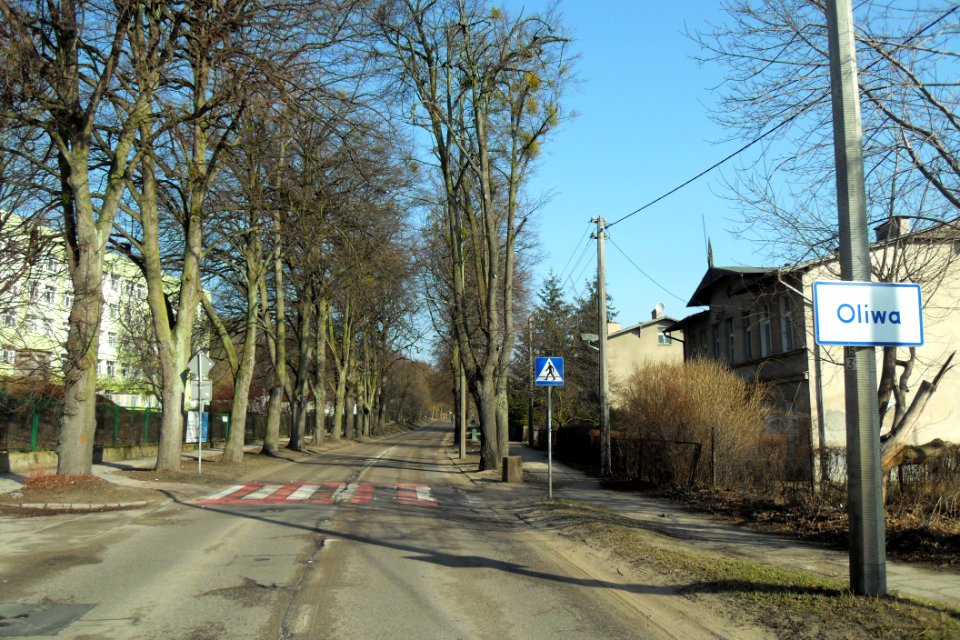 Gdańsk Oliwa ulica Polanki (tutaj zaczyna się Oliwa)