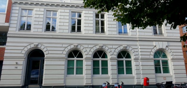 Gebäude der ersten Verkaufsstelle am Großneumarkt 2020