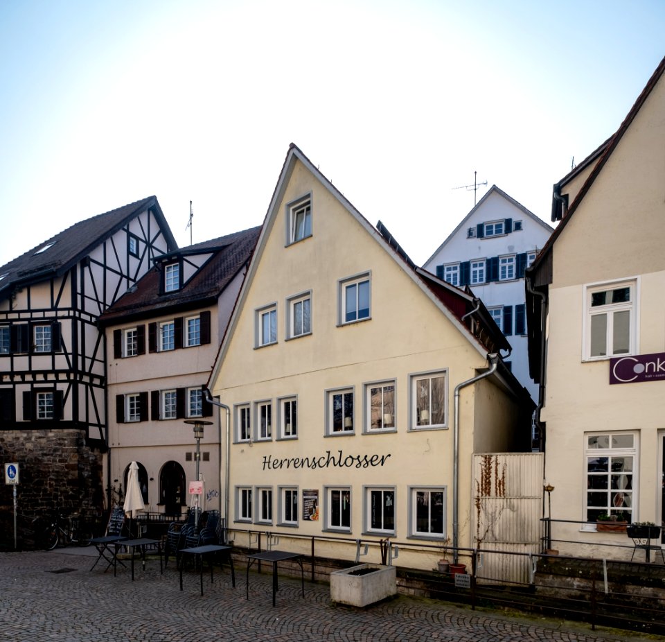Gebäude Herrenschlosser Tübingen 2019