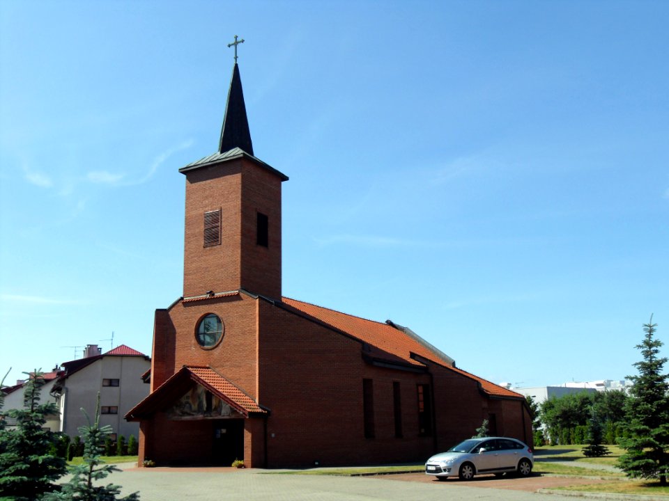 Gdańsk Złota Karczma - kościół św. Rafała Kalinowskiego