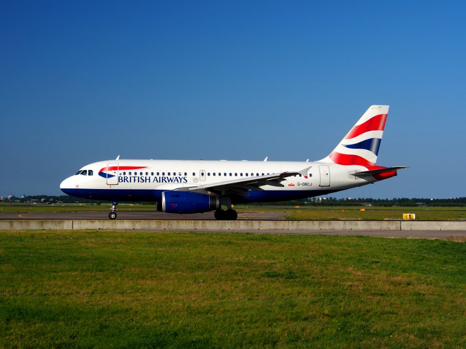G-DBCJ British Airways Airbus A319-131 - cn 2981 taxiing 18july2013 pic-002