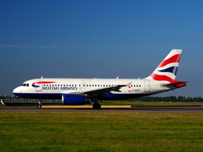 G-DBCF British Airways Airbus A319-131 - cn 2466 taxiing 15july2013 pic-005