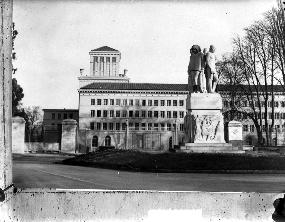 Gebouw Internationaal Arbeidsbureau te Geneve @, Bestanddeelnr 903-1547