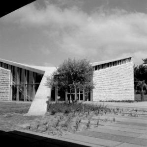 Gebouw van de agrarische faculteit van het Weizmann-Instituut te Rehovot, Bestanddeelnr 255-3948