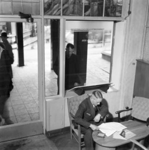 Gebouw van RVD in de Kalverstraat te Amsterdam (Oog en Oor), Bestanddeelnr 900-8761