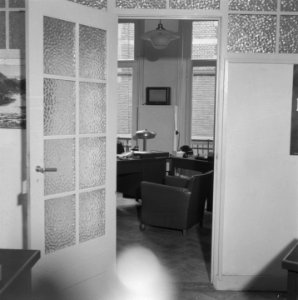 Gebouw van RVD in de Kalverstraat te Amsterdam (Oog en Oor), Bestanddeelnr 900-8760