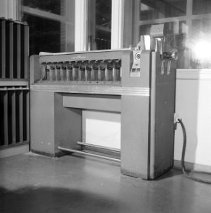 Gebouwen en monumenten knhm, machines, ibm sorteermachine type 082, Bestanddeelnr 162-0897