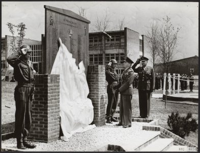 Gedenkteken van in 1919 afgebrande oranjekazerne in den haag, Bestanddeelnr 092-0854