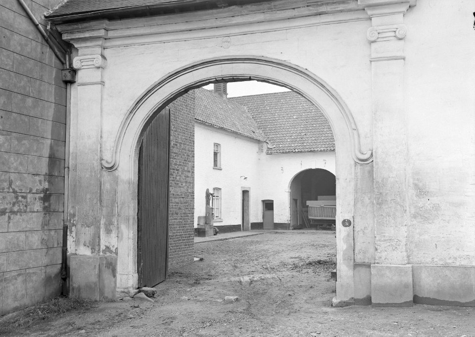 Gebouwen, boerderijen, binnenplaatsen, Bestanddeelnr 159-1363