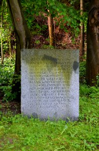 Gefallenendenkmal Alsbach, Stein 8