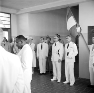 Gedeputeerde E.O. Petronia houdt een toespraak bij de opening van de Arubaanse T, Bestanddeelnr 252-3888