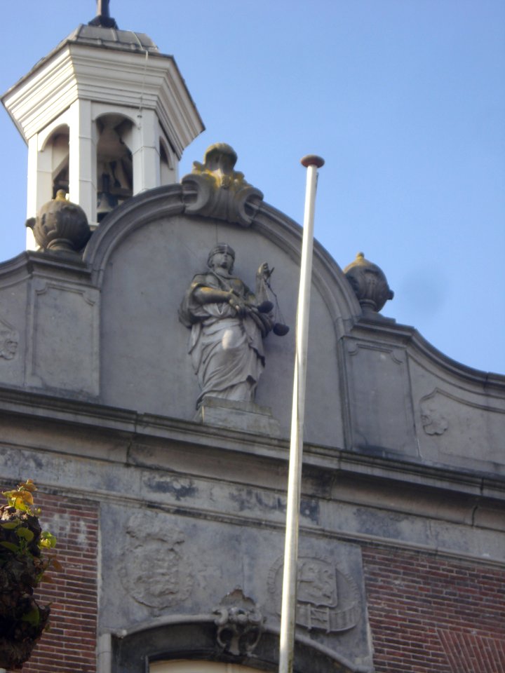 Geertruidenberg kunstwerk justitia