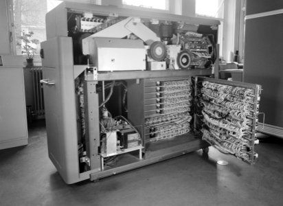 Gebouwen en monumenten knhm, typemachines, ibm type 650 magnetic drum data proce, Bestanddeelnr 162-0884