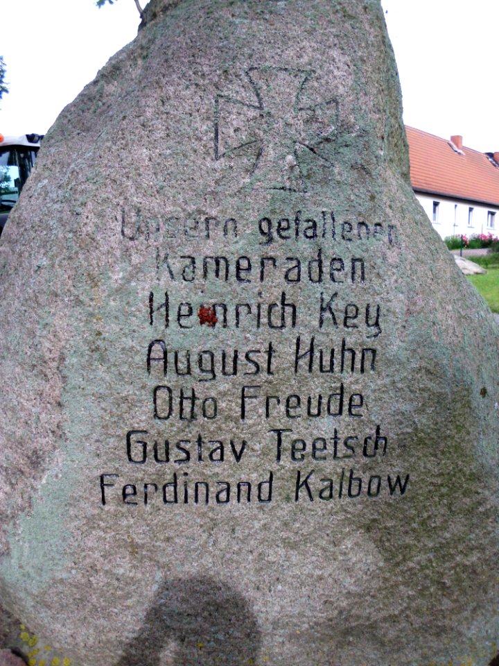 Gedenkstein groß linde 2