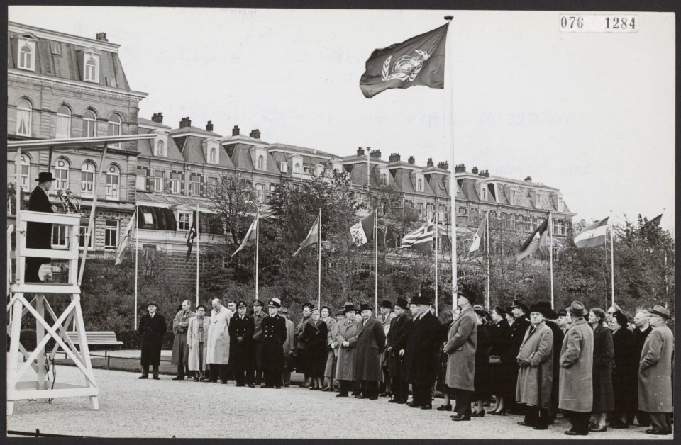 Gedenkdagen, internationale organisaties, burgemeesters, Ailly, Arnold Jan d', D, Bestanddeelnr 076-1284
