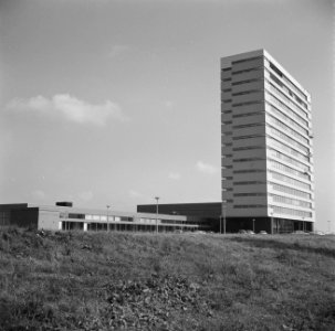 Gebouw voor vliegtuigbouwkunde in Delft (exterieur), Bestanddeelnr 918-1546