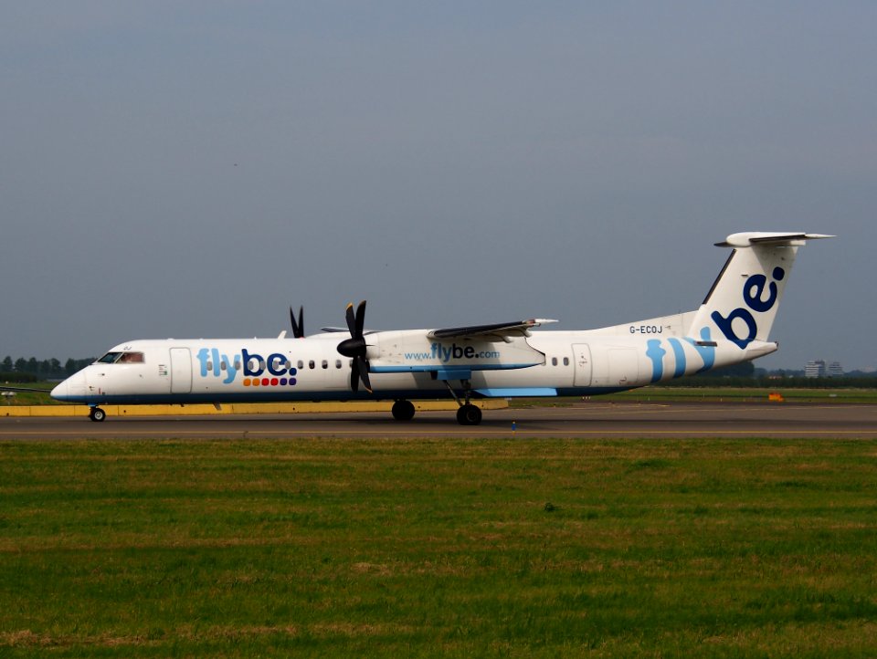 G-ECOJ Flybe De Havilland Canada DHC-8-402Q Dash 8 - cn 4229 taxiing 13july2013 pic-001
