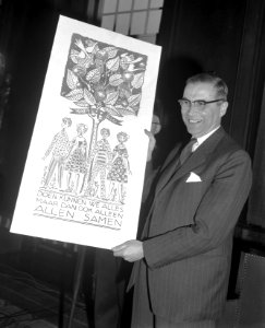 Gedenktegel tgv Zilveren Huwelijksfeest voor Burgemeester Van Hall Willy Wald, Bestanddeelnr 913-6892