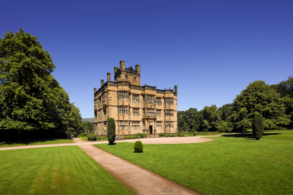Gawthorpe Hall exterior