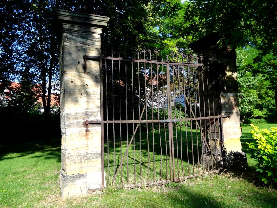 Gate at Old Cemetery Arnstadt 2