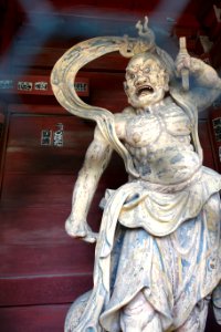 Gate figure - Gokokuji - Bunkyo, Tokyo, Japan - DSC07856