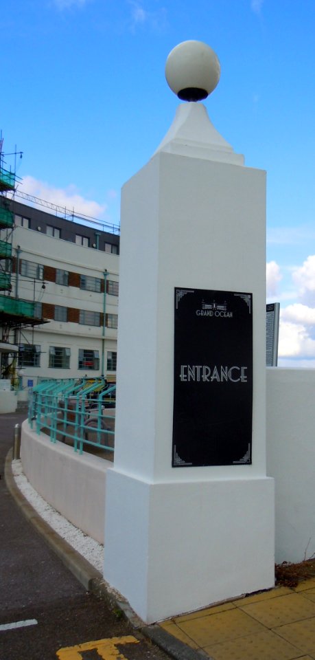 Gate Pier at the Grand Ocean, Saltdean (August 2014)