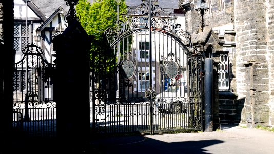 Gates and Gate Piers at Northern Drive Entry to Plas Machynlleth,Heol Maengwyn