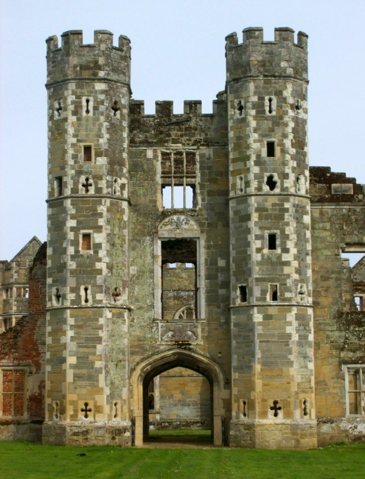 Gatehouse, Cowdray