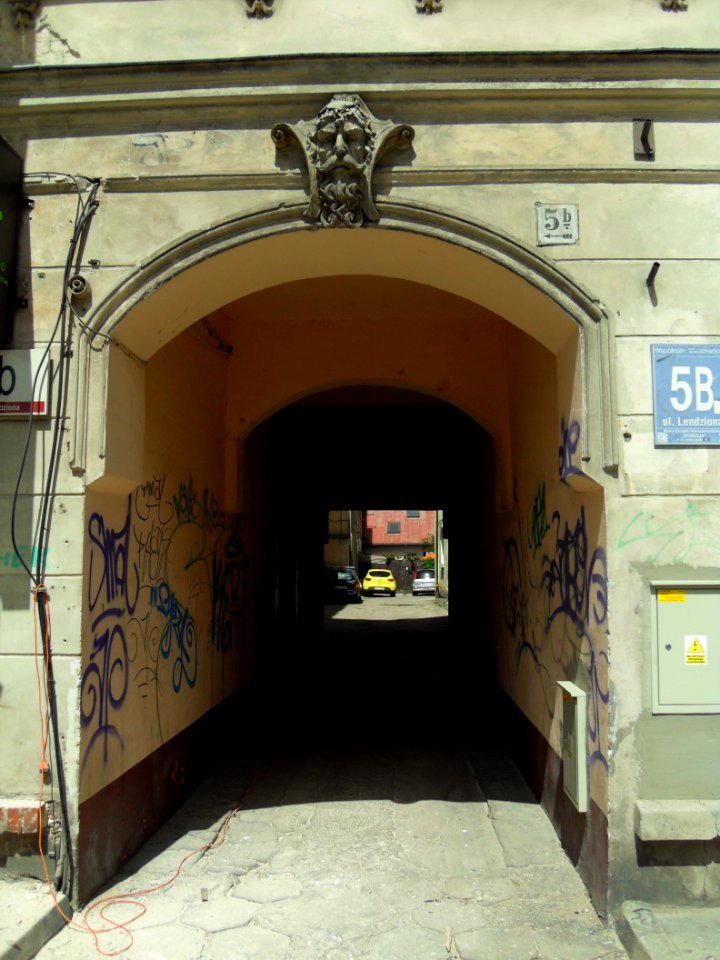 Gdańsk ulica Lendziona 5B (brama)