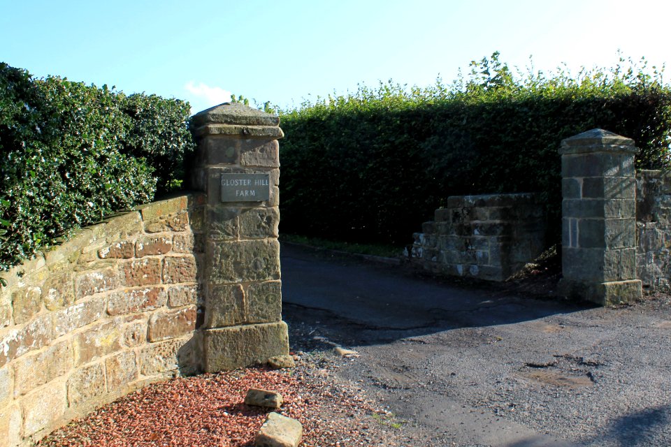 Gatepiers Quadrant Wall And Mounting Block To North Of Gloster Hill Farmhouse