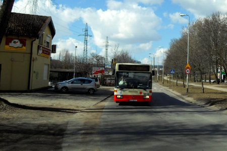 Gdańsk ulica Hynka i autobus 227