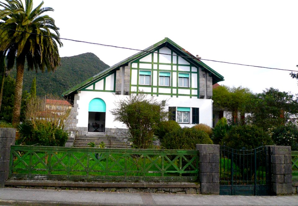 Gautegiz Arteaga 21