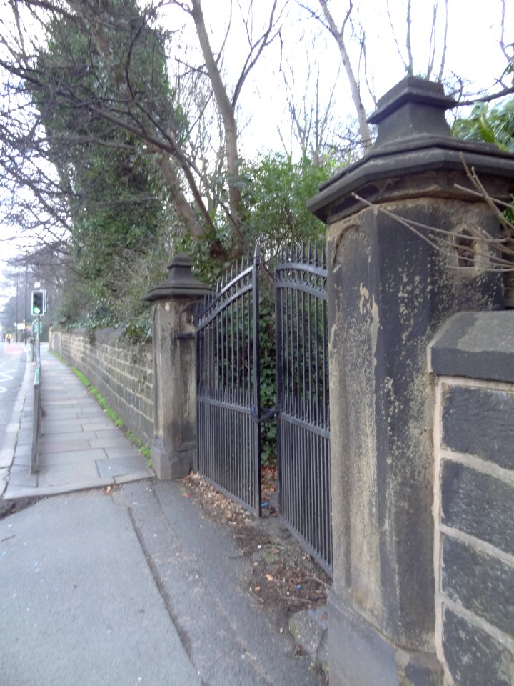 Gate Piers And Wall To Number 48, Ashwood