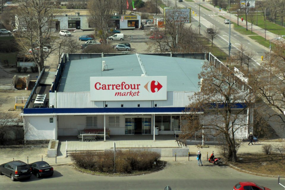 Gdańsk ulica Kołobrzeska 54 (Carrefour Market)