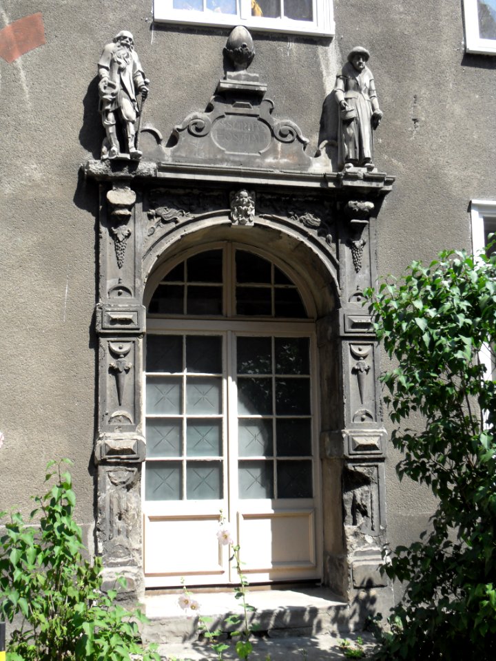 Gdańsk - portal dawnego szpitala św. Ducha