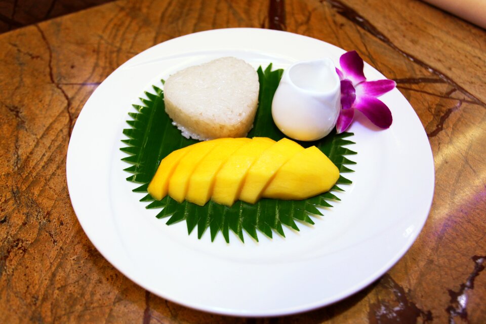Thai desserts kruathong