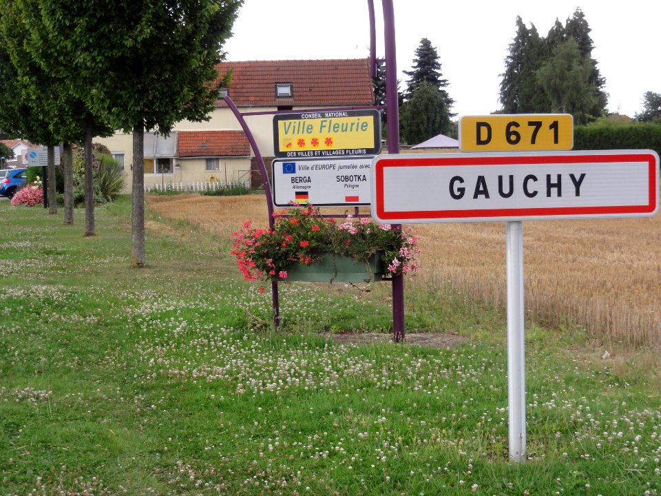 Gauchy (Aisne) city limit sign