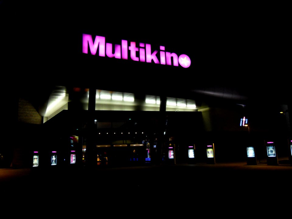 Gdańsk Aniołki - Multikino nocą