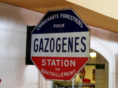 Gazogenes Station de Ravitaillement enamel advertising sign photo 1