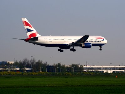 G-BZHB landing at Schiphol (AMS - EHAM), The Netherlands, pic4