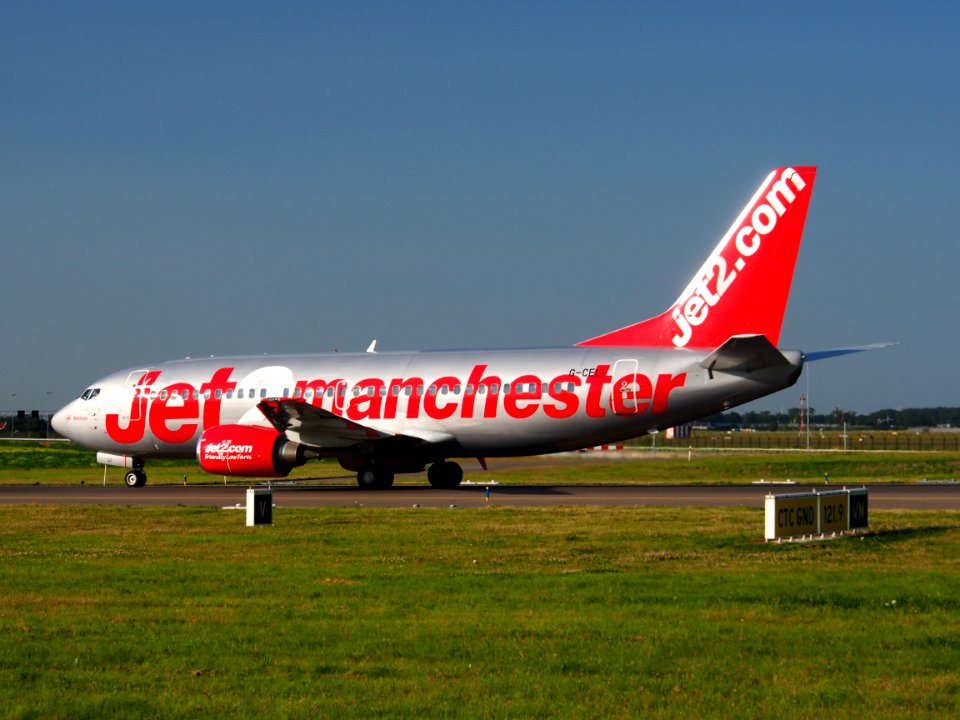 G-CELI Jet2 Boeing 737-330 - cn 23526 taxiing 18july2013 pic-007