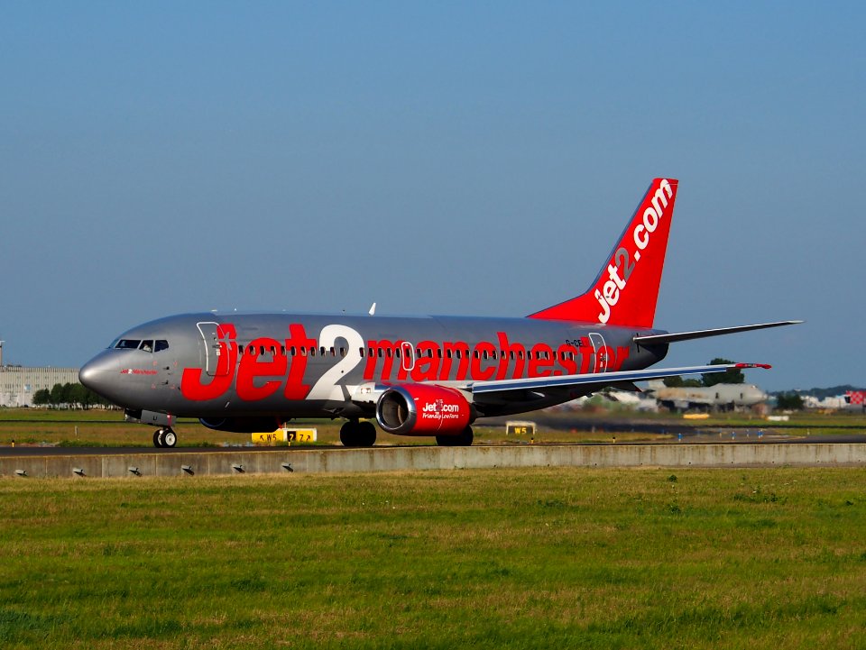 G-CELI Jet2 Boeing 737-330 - cn 23526 taxiing 18july2013 pic-003